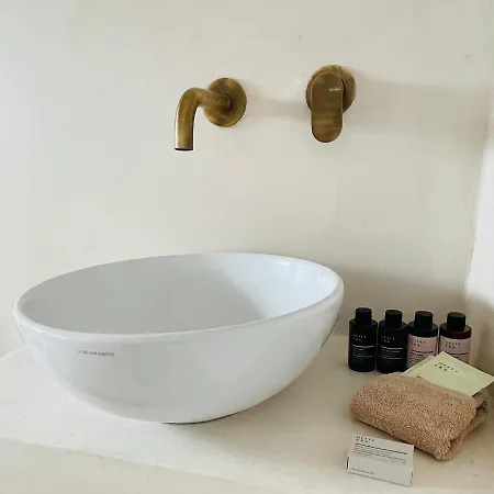 Mykonian Starling - Town N' Sunset View *