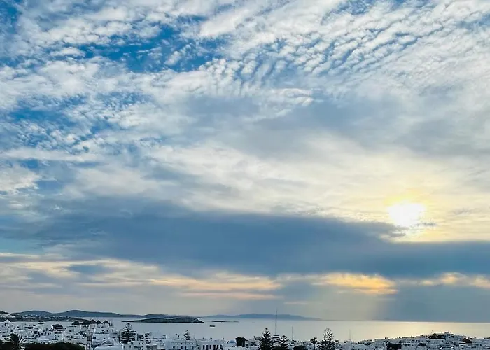 Mykonian Starling - Town N' Sunset View * Mykonos Town