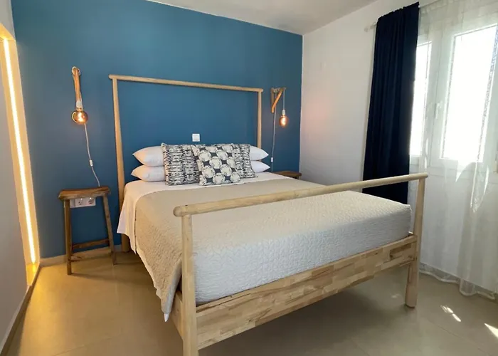 Mykonian Starling - Town N' Sunset View Apartment